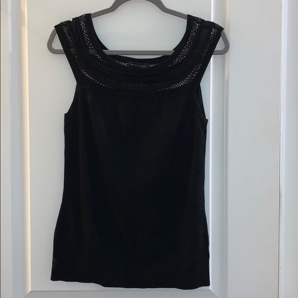 White House|Black Market black top